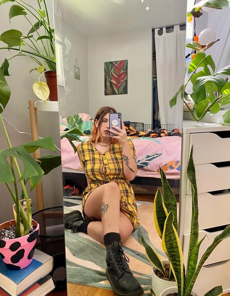 quinnnnxfree pornstar adult archive