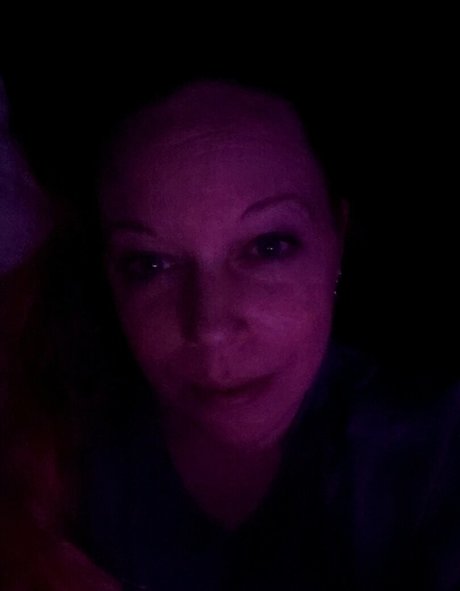 peek a boo u nude star img