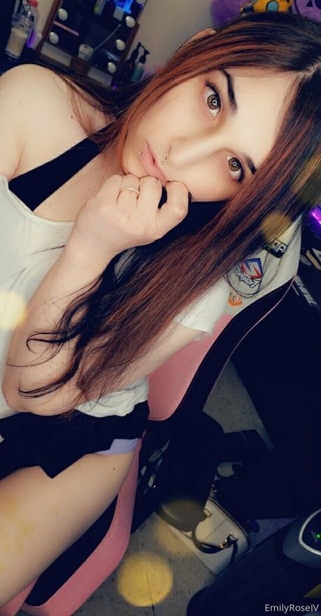 emilyroseiv hot star gallery