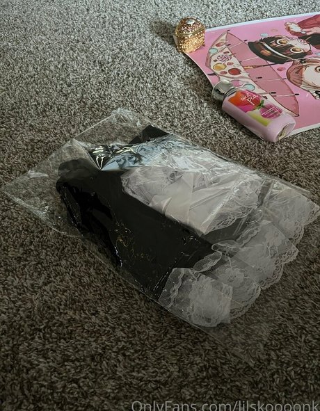 lilskoooonk pornstar exclusive image