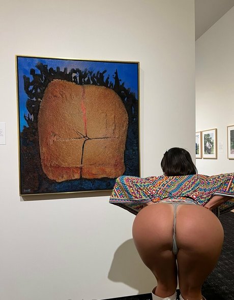 emmalee mc high quality model pictures