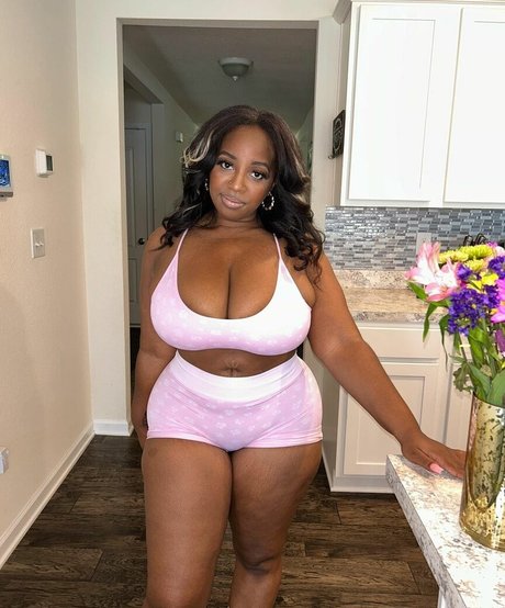 brownbodii free pornstar image