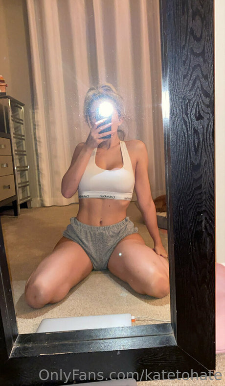 katetohate pornstar naked photo