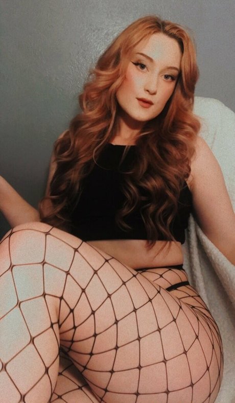 Mia Blossom hot star pictures