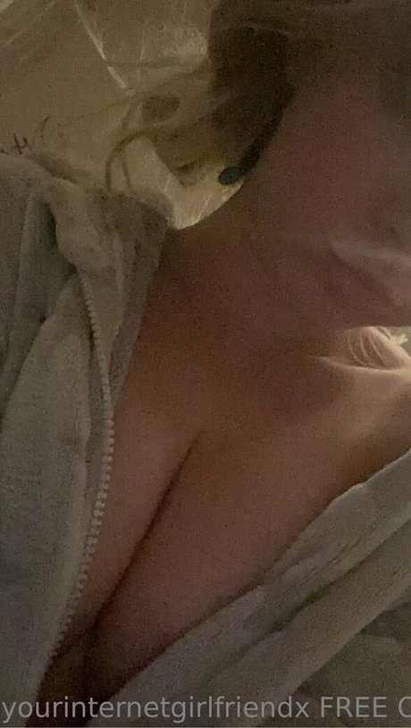 yourinternetgirlfriendx perfect actress photo