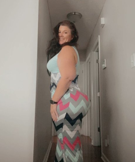 Crystal McBootay high quality star pics