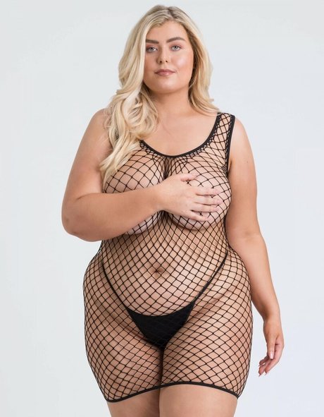 Izzy Nicholls pornstar free pic