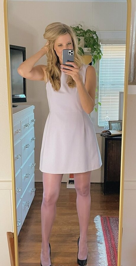 Jul4Le nude pornstar gallery