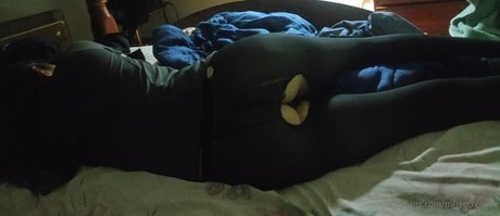 mj secretwife sexy star img