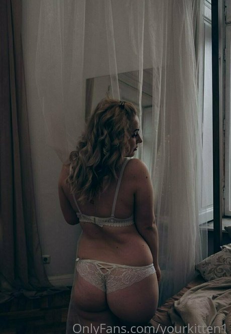 yourkitten1 xxx model images