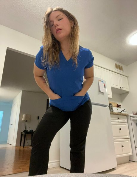 ashleyisadoll exclusive model images