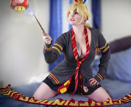 captivecosplay pretty model images