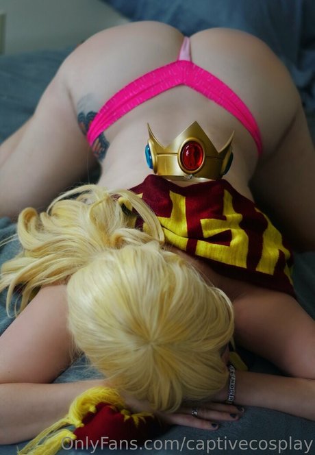 captivecosplay porn star img