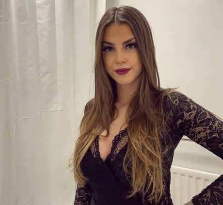 Gena model pretty photo