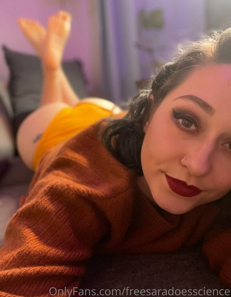 freesaradoesscience sexy model archive