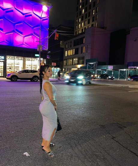 Sakura Nakamura adult star photo