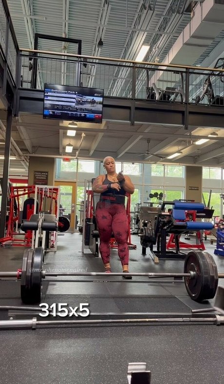 Queen R star pornographic img