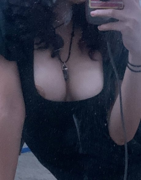 puppy com nudes model pic