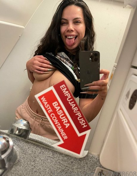 lizbethoficial pornstar nudes picture