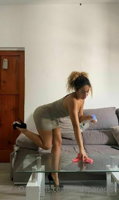 mariacabello naked model picture