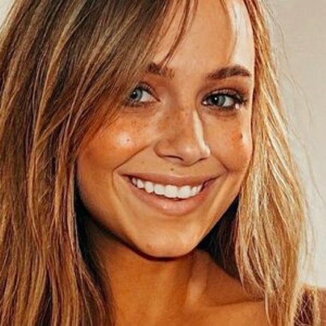 Avalbin sexy actress pics