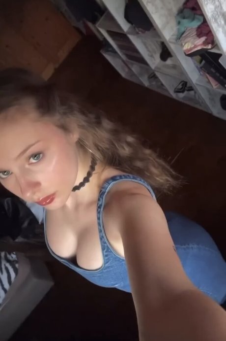 Trinitysdc nudes pornstar img