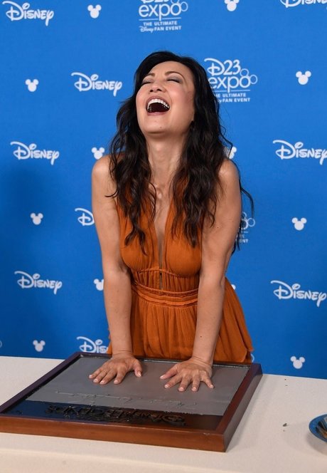 Ming Na Wen best star pictures