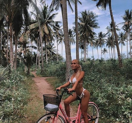 Jessica Book star perfect img