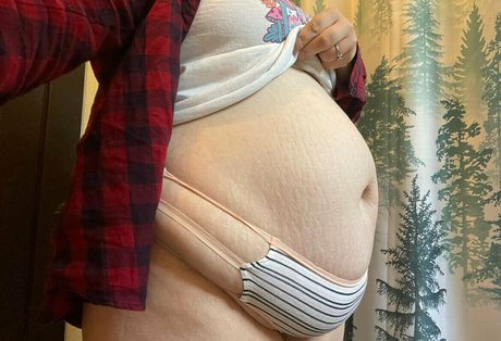 gluttonoussquid model nice gallery