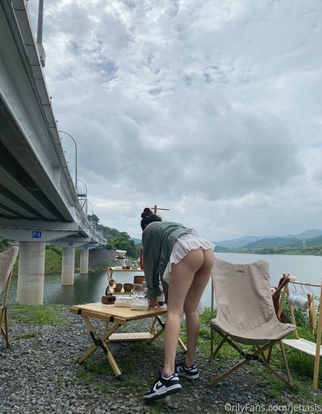 jenasis sexy model pictures