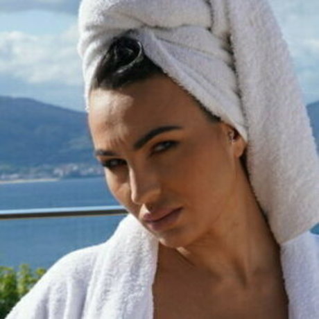 Layanaqueen model exclusive pic