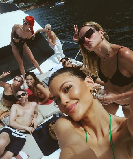 Vitoria Strada pornstar art pics