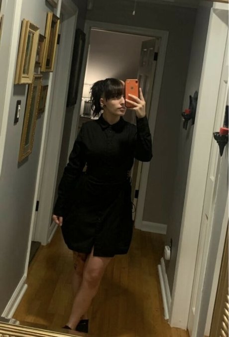 rhiannnonrose model adult picture