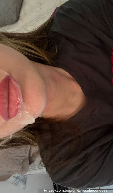 Niccole Rodrigues model free image