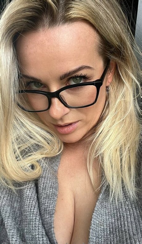 SashaJoyman top star pic