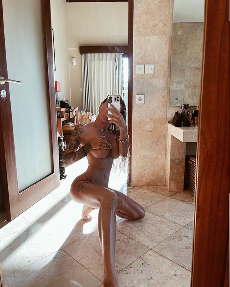 Annaksyuk pretty star image