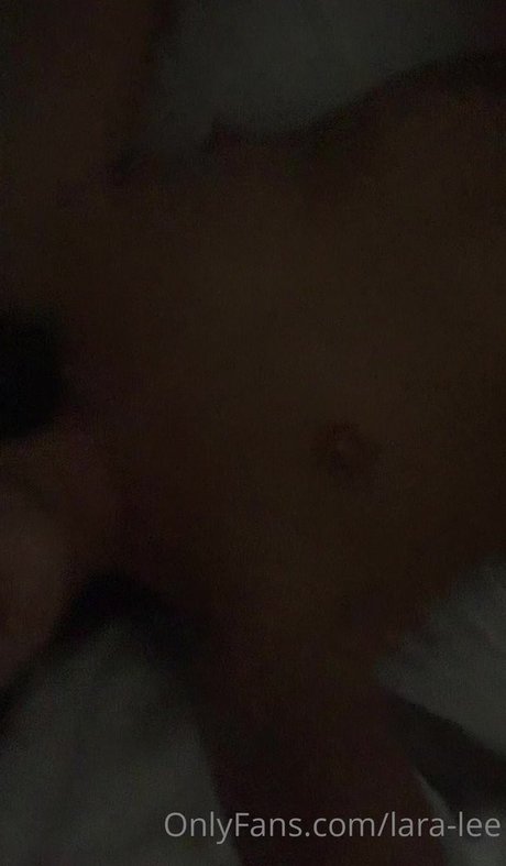 lara lee star beautiful image