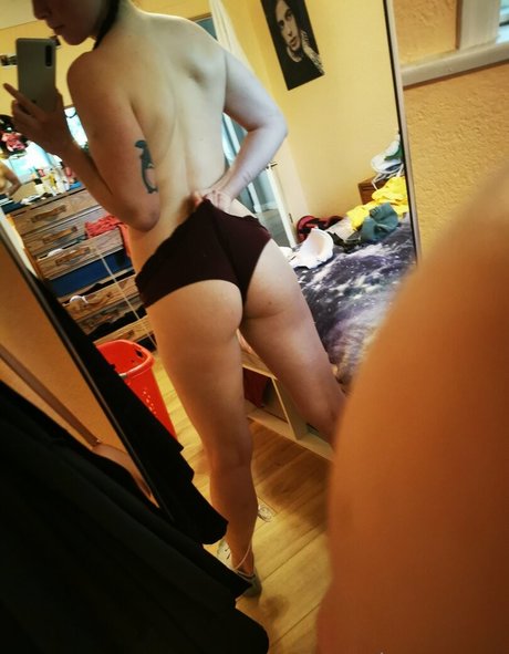 tiggerrosey model beautiful pictures