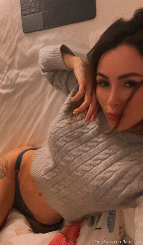 lamicacol top actress image