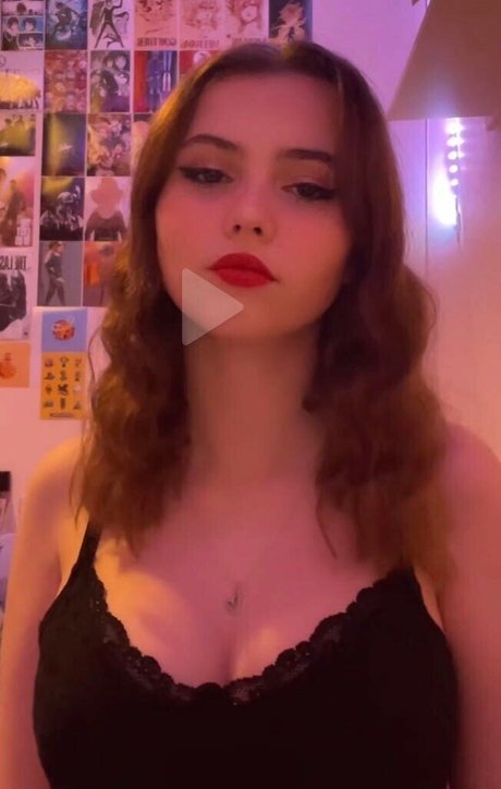 Miaismoody sexy star photo