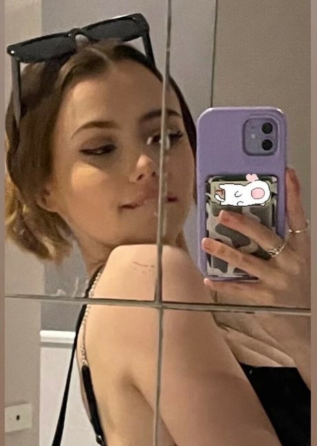 Miaismoody porn actress photos