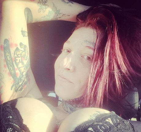 ChrystalNevius nudes model photo