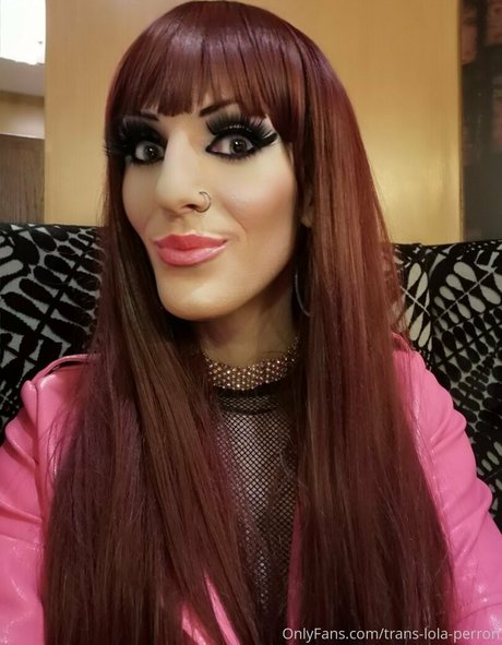 trans lola perron hd star images