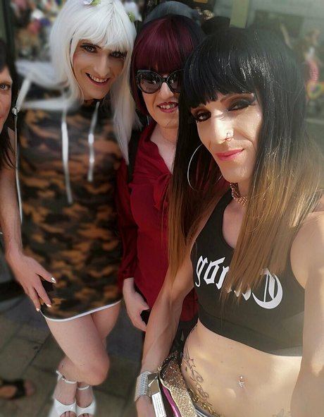 trans lola perron naked actress archive