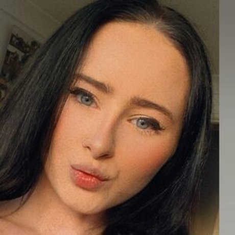 Morgan Owen pornstar adult image