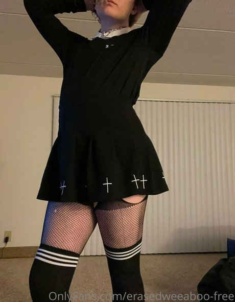 erasedweeaboo free model nice photo