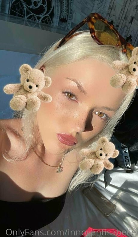 innocentisabelle model top pics