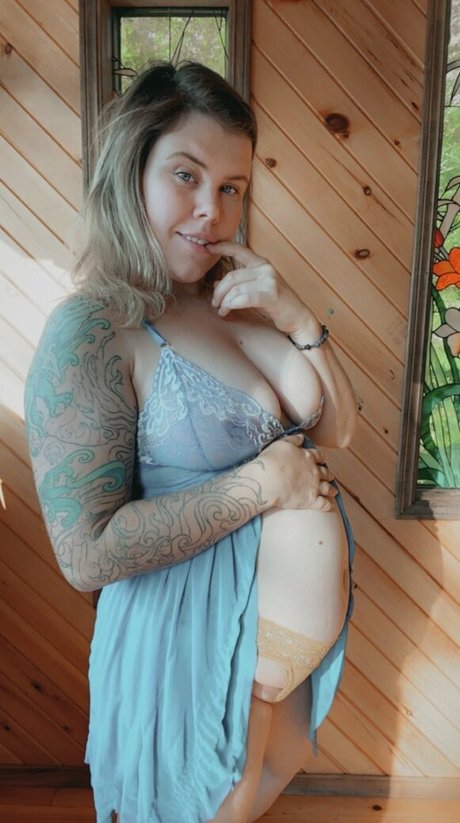 lilythemilf adult actress photo