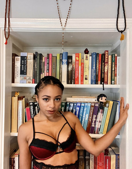 anyaivy pornstar naked gallery