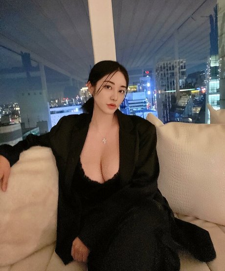 Tasha Y sexy pornstar images